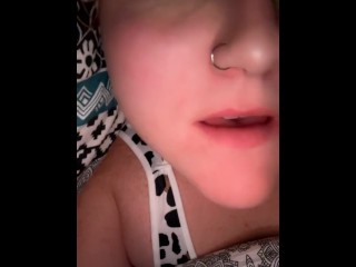 Vibrator on my Clit Felt so Good, I Couldn’t Stop myself from Moaning