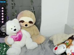 Horny girl in threesome with teddy bears!