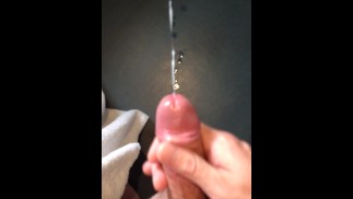 Huge Cumshot (7 streams of thick cum)