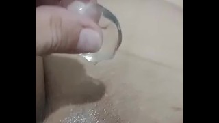 Pingando gelo na minha pepeka