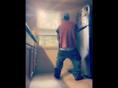 Sagging thug - Screenshot 2 of 16 - Humping