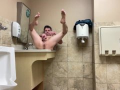 LiveNLove DOES KINK IN PUBLIC BATHROOMS AND CUMSHOT COMPILATION