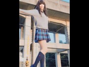 Preview 1 of ミニスカ女子高生コス　踏切で電車待っていたらスカートめくれた！！