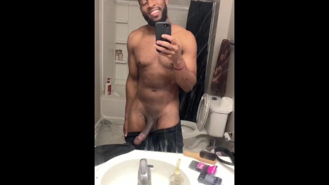 Single Guy With A Big Dick Need Some Love.