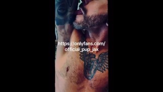 licking and smelling armpits
