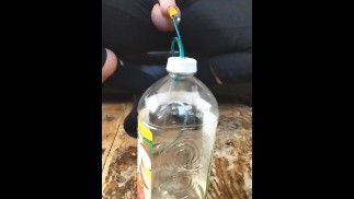 膀胱充盈和溢出的尿道穿透导管发声小便 CBT
