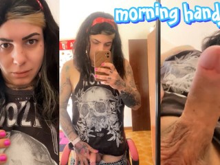 Chica Trans Masturbándose Por La Mañana - Completo En OF/EMMAINK13