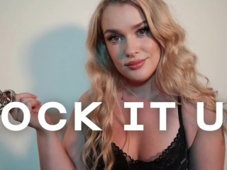 Locktober Chastity Encouragement Blonde Dominatrice POV Porte-clés