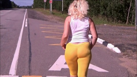 Yellow big ass flashing outdoor