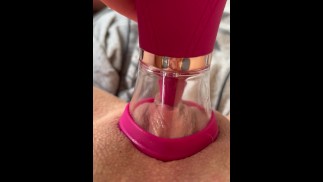 Swollen pussy by the pussy licking sucking toy