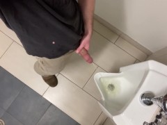 Peeing At Work💦 - Screenshot 7 of 16 - Peeing
