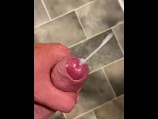 в душе спортзала