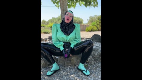 Latex hijab girl gets too horny