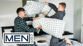 Kussen neuken: zonder condoom / MEN / Mason Lear, Tom Bentley