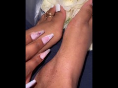 Pretty Toes and Roses for a birthday 🎂 queen