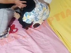 ماسك ذلة على ام صاحبو المحجبة وكل ما ينيك يصورها بالحجاب و بصوت وااضح تترجاه فيجيب لبنو مرتين 3/16