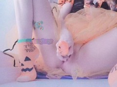 little halloween princess is a horny slut - Screenshot 8 of 16 - Princess