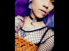 Halloween Slut Vaping