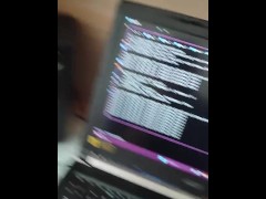 working - Screenshot 13 of 16 - China