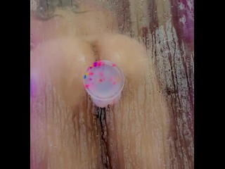 Ramona Moody Cofa Tyłek do Szklanki Prysznicowej (dowiedz Się Więcej Na OF)