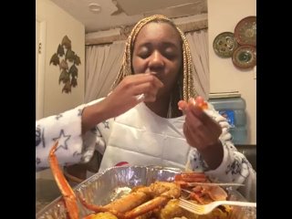 seafood mukbang, eats, old young, solo female