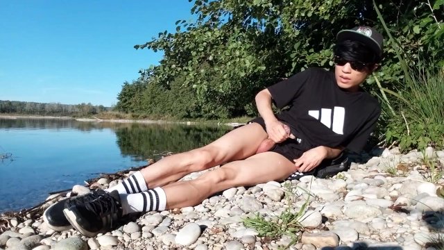 I wank my snake, then I see a real snake! Just here near the place I cum on my thigh and cumplay. I