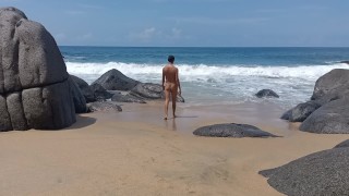 Compilation excibicioniste nue à la plage Recréation nudisme pur