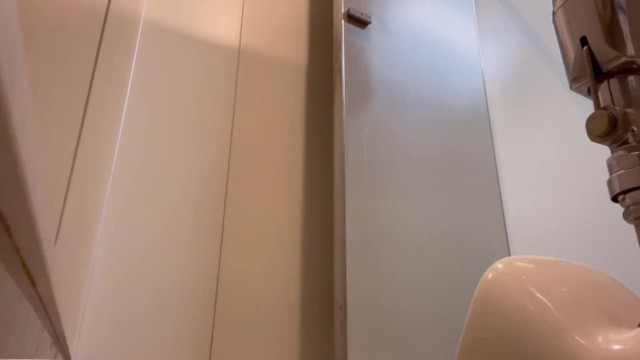 スクール水着の女子○生が和式トイレで丸見えオシッコ‥盗撮風トイレ動画5本立てロングバージョン（過去動画あり）
