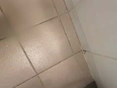 セックスの後のおしっこ。マ◯コからはヌルヌルの液体がドバドバ出てきた - Screenshot 8 of 16 - Japanese Big Boobs