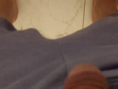 オナニー直後の小便はなんと素晴らしいものか - Screenshot 3 of 16 - Solo Tease