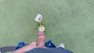 Pis van de golfers met een Hole In One
