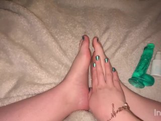 foot worship, sexy, vocal, dominant woman