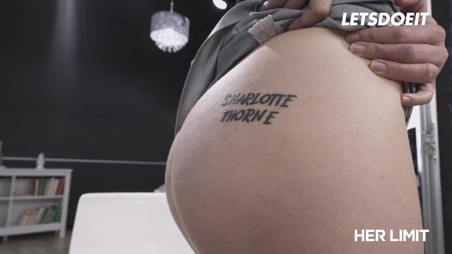 Volledige video - Anale sletten Sharlotte Thorne & Clea Gaultier hardcore neuken & next level deepthroat volledige scène | Pornhub