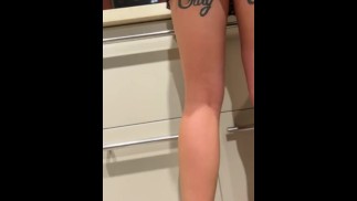 不穿内裤做饭的隐藏拍摄