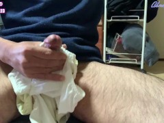[オナニー記録23] 今まで集めたパンティ全部ちんぽに巻き付けながら変態淫語オナニーしちゃいました😍いろんなおまんこの匂いがして最高でした😍 - Screenshot 16 of 16 - 変態 オナニー