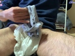 [オナニー記録23] 今まで集めたパンティ全部ちんぽに巻き付けながら変態淫語オナニーしちゃいました😍いろんなおまんこの匂いがして最高でした😍 - Screenshot 9 of 16 - Japanese 淫 語