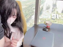 清纯秘书为升职加薪主动献身老板~落地窗前被爆操内射！ 看桃桃完整版视频请关注推特入群哦~ - Screenshot 5 of 16 - Boss