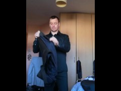 LongJohn0Hara changing from his gym gear into his dinner date green date suite