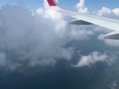 Делаю минет в самолете, пока меня не спалили с членом во рту 3/16