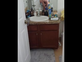 Выбираю нижнее белье и обнаженную натуру