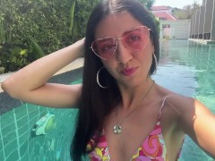 Незнакомец заманил меня твердым членом и кончил мне на очки после секса . Cumwalk - Screenshot 1 of 16 - Stranger
