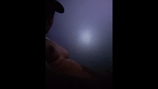 Парень разговаривает со мной, пока я в глорихоле