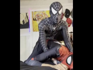 Spider-Man Neukt Spider-Girl Silly Eerste B/G Scène Ooit