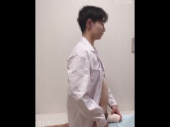 【オナニー二本立て】変態医学生hiro オナホオナニーで中出し&雑誌に精子ぶっかけ　日本人　アジアン - Screenshot 15 of 16 - Student