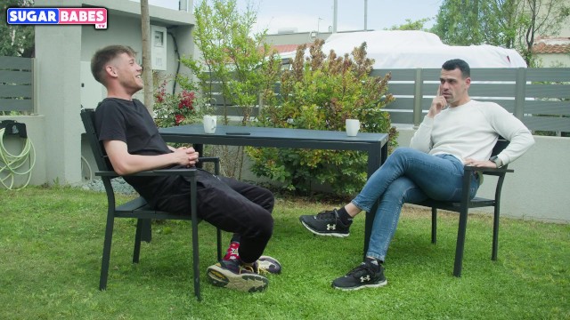 Midget Threesome with Neighbor : SUGARBABESTV