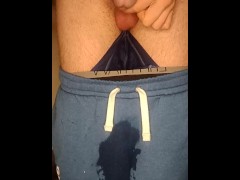 Desperately Jogging pants - Screenshot 13 of 16 - Pee
