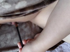 「クリトリス変態になるっ♥️」筆でクリトリスオナニーしたら淫語が止まらない日本人女性。 - Screenshot 9 of 16 - オナニー 自 撮り