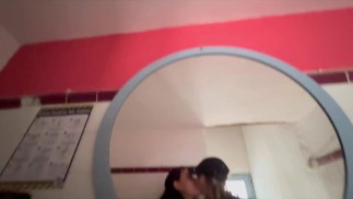 哦，是的，多好吃啊！！博物馆里的女同性恋解剖学
