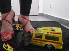 crushing ambulance - giantess