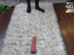Кошечка балуется с фак машиной - Screenshot 1 of 16 - Adult Toys